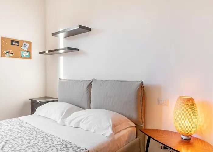 Guesthost - Doni Quiet And Comfortable Apartament With Balcony